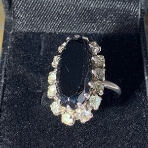 Elegant Black and Silver Oval Ring Adjustable vintage